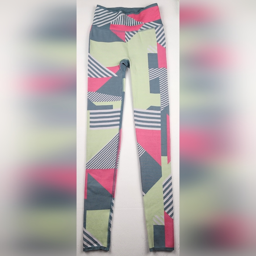 Sweaty Betty Interval workout leggings in pink block jacquard - Size XS